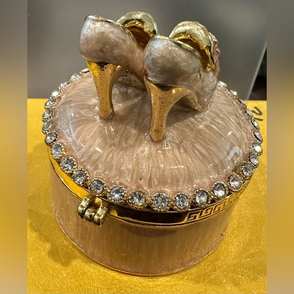 High Heel Shoes Trinket Holder w/Gold Box Gold Greco, Pink Enamel & Crystals NIB - Picture 2 of 5